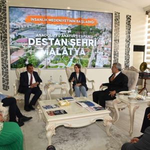 Bakan Yardımcımız  Sevim Sayim Madak Malatya Büyükşehir Belediyesini ziyaret etti.  - fotoğraf 2