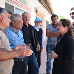 Bakan Yardımcımız Sayın Sevim Sayım Madak , İlçe Kaymakamı Mehmet Kılıç ve  İl Müdürümüz Galip Sökmen Doğanşehir ilçemize ziyarette bulundu. Asrın afetinden etkilenen vatandaşların talep, öneri ve beklentileri dinlenildi. - fotoğraf 1