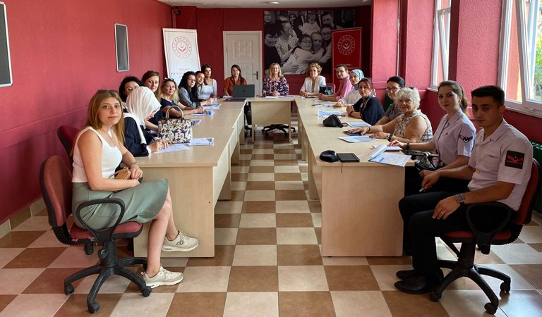 Kadına Yönelik Şiddetle Mücadele İl Eylem Planı Kapsamında,paydaş kurumların katılımı ile Teknik Kurul Toplantısı gerçekleştirilmiştir.