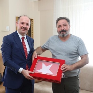  Göreve Başlayan Sayın Valimiz Mehmet Fatih SERDENGEÇTİ'den Şehit ve Gazi Ailelerimize Ziyaret - fotoğraf 2