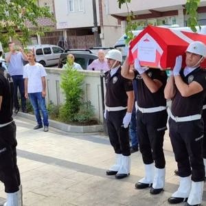 Şehit Polis Memuru Murat MİMİROĞLU'nun muhterem babası Mustafa MİMİROĞLU son yolculuğuna uğurlandı - fotoğraf 2