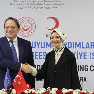Yabancılara Yönelik Sosyal Uyum Yardımı (YSUY) Projesi İmzalandı - fotoğraf 3