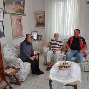 #30AğustosZaferBayramı'nda vatanımız uğruna canını ortaya koyan aziz şehitlerimizin ailelerini ve kahraman gazilerimizi ziyaret ettik. 🇹🇷  📍Tarsus - fotoğraf 2