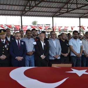 Şehidimiz J.Asb.Kd.Çvş. Mustafa Tatlı Dualarla Ebediyete Uğurlandı - fotoğraf 4