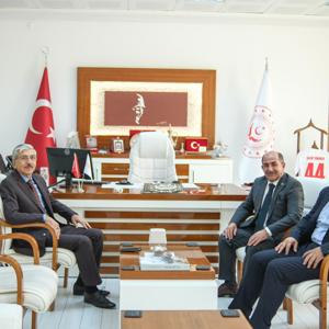 Malatya İl Emniyet Müdürü Sayın Arif Çankal İl Müdürümüz Sayın Galip Sökmen’e iadei  ziyarette buldunu. - fotoğraf 1