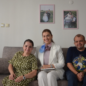 Aslı ve Barış Çifti Evlerinde Ziyaret Edildi - fotoğraf 3