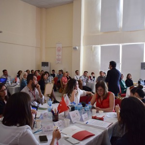“Denizli Aile Çalıştayı” Kamu Kurum ve Kuruluşlarının Katılımıyla Gerçekleştirildi - fotoğraf 15
