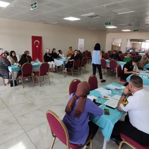 Osmaniye’de “Aile Çalıştayı” Düzenlendi - fotoğraf 9