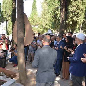 Şehitlerimiz Kabirleri Başında Dualar ile Anıldı - fotoğraf 2