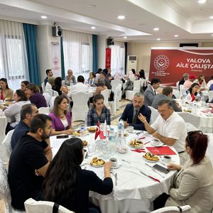 Bakanlığımızın Talimatıyla Yalova Aile Çalıştayı Düzenlendi - fotoğraf 3