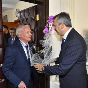 1 Ekim Dünya Yaşlılar Günü Kapsamında Valimiz  Ziyaret Edildi - fotoğraf 3