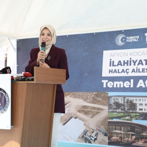 Bakanımız Mahinur Özdemir Göktaş  5. Uluslararası GastroAfyon Turizm ve Lezzet Festivali’nin Açılışına Katıldı	 - fotoğraf 2