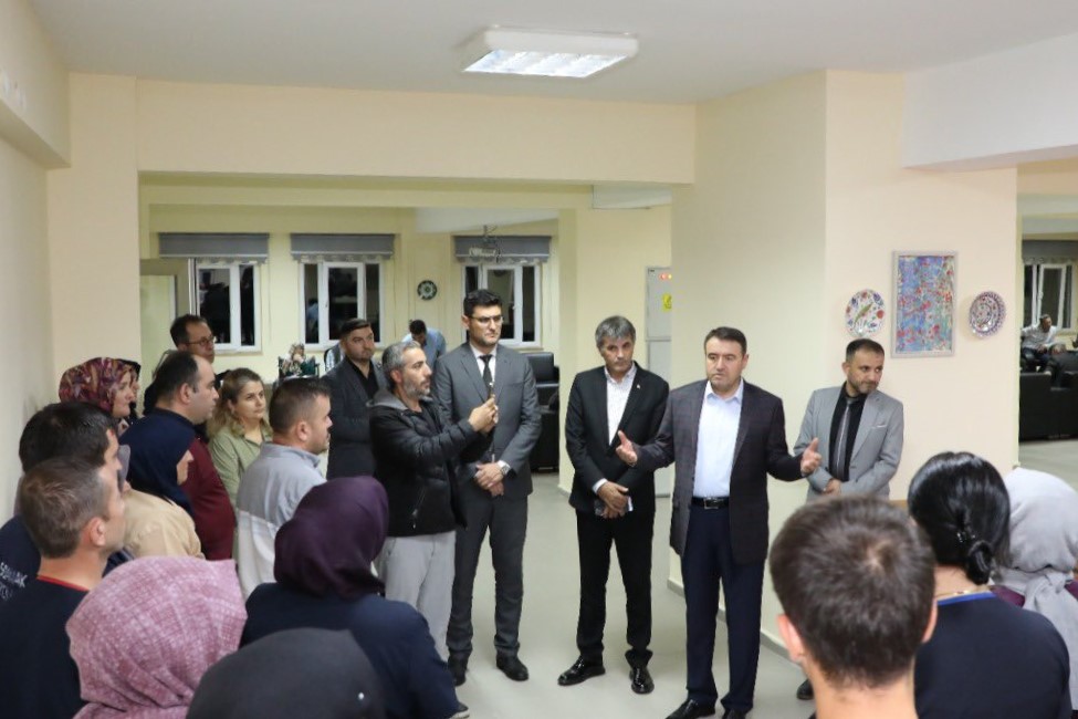 Sayın Valimiz ve İl Müdür Vekilimiz Dünya Yaşlılar Günü münasebetiyle Huzurevi Yaşlı Bakım ve Rehabilitasyon Merkezimizi Ziyaret Etti