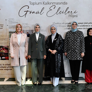 Emine Erdoğan Hanımefendi ve Bakanımız Mahinur Özdemir Göktaş Gönül Elçileri Programına Katıldı - fotoğraf 3