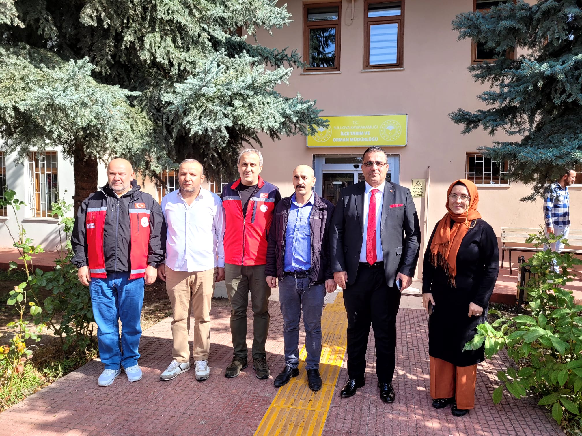 İl Müdür Yardımcımız Gökhan KESKİN ve personellerimizden şehitlerimizin kardeşlerine ziyaret.