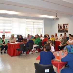 Girişimci Kadınlara “Finansal Okur Yazarlık” Eğitimi - fotoğraf 3