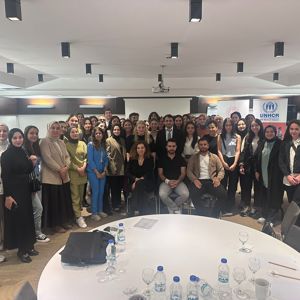UNHCR ve İstanbul Aile ve Sosyal Hizmetler İl Müdürlüğü işbirliği ile koruyucu aile işlemlerini yürüten meslek elemanlarına yönelik hizmet içi eğitim düzenlendi. - fotoğraf 5