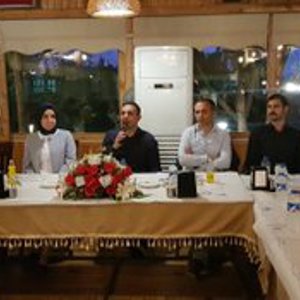 Üniversiteyi Kazanan Çocuklarımız İçin Yemek Programı Düzenlendi - fotoğraf 3