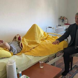 İl Müdürümüz Mustafa MODAOĞLU Kıbrıs Gazisi Mehmet GARİPOĞLU'nu ve kıymetli eşini evinde ziyaret etti. - fotoğraf 1