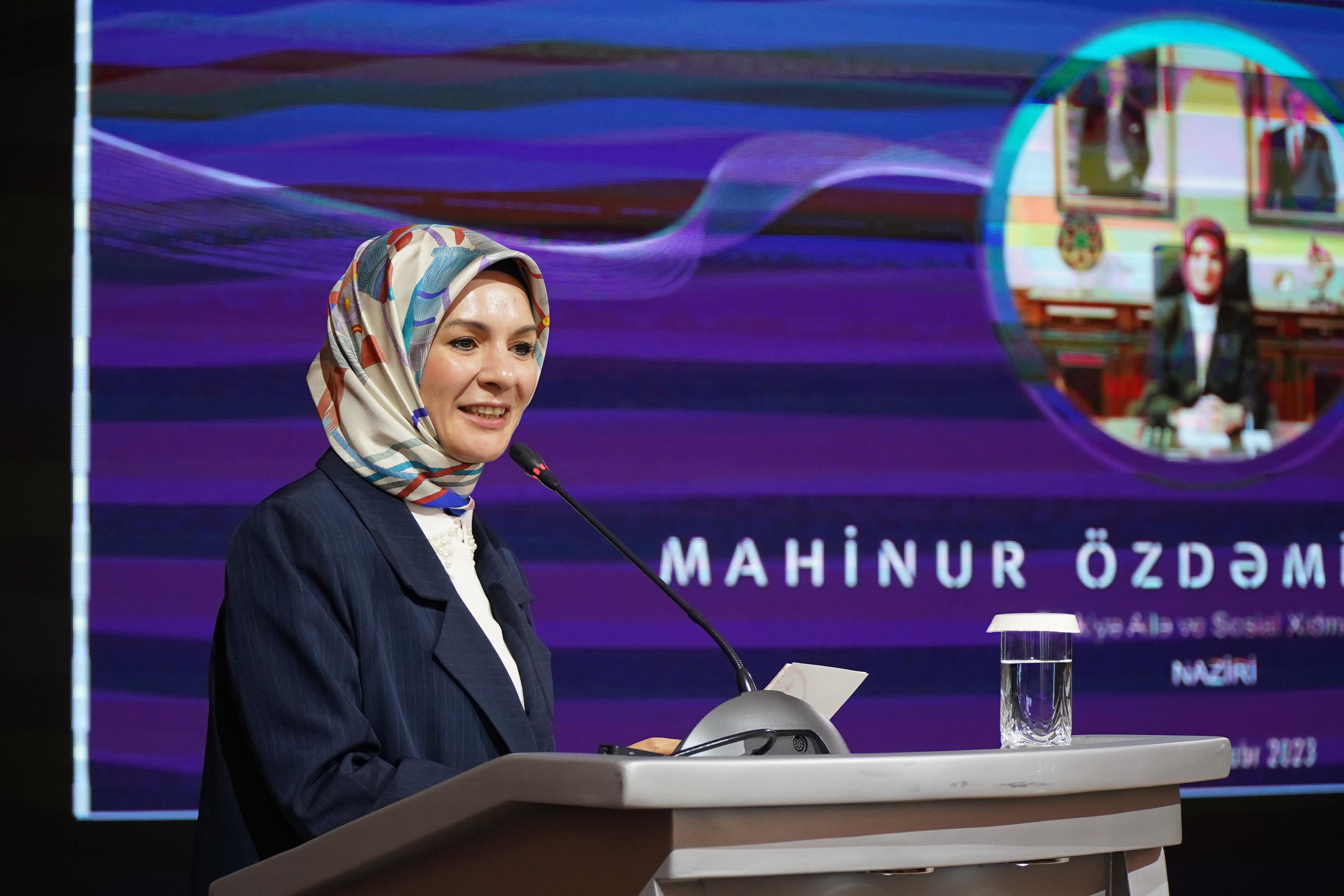 Bakanımız Mahinur Özdemir Göktaş, Azerbaycan Kadınları 6. Kongresi'ne Katıldı