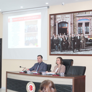 Vali Yardımcımız Sayın İdil ÖZDEMİR DOĞAN Başkanlığında Kadına Yönelik Şiddetle Mücadele İl Koordinasyon Toplantısı Gerçekleştirildi - fotoğraf 3