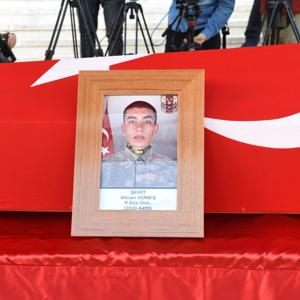 Şehidimiz P.Söz.Onb. Alican Güneş Dualarla Ebediyete Uğurlandı - fotoğraf 1
