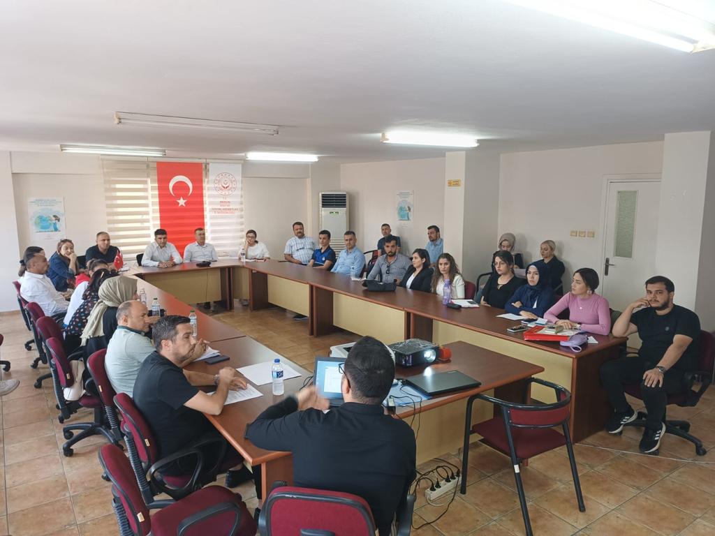 İl Müdürlüğümüz #ÇocukHizmetleri birimimiz tarafından SHM'lerde bulunan 'Çocuklar Güvende' ekipleri ve mobil ekiplerin katılımıyla yapılan çalışmalar değerlendirilerek yılın son iki ayının planlaması yapıldı. 