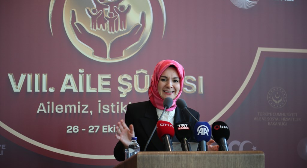 Aile ve Sosyal Hizmetler Bakanımız Göktaş, 8. Aile Şurası Kapanış Programı'na Katıldı