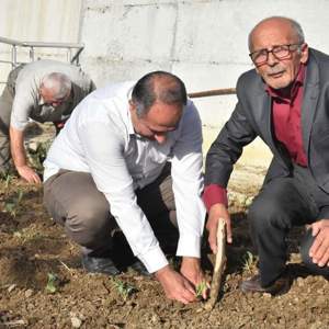 Cumhuriyetimizin 100. Yılında 100 Etkinlik Kapsamında Fidan Dikimi Gerçekleştirildi - fotoğraf 6