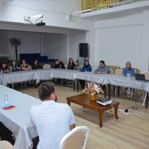 “Etkili İletişim ve Beden Dili” Eğitimi Gerçekleştirildi - fotoğraf 1