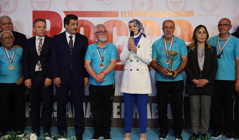 Bakanımız Mahinur Özdemir Göktaş, Yetişkin Gençler Huzur Bocce Ligi Finaline Katıldı