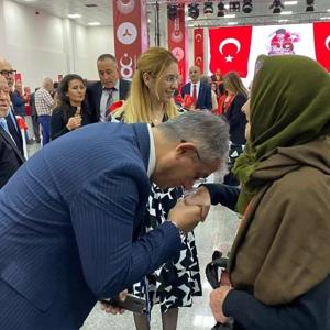 Cumhuriyet Bayramı resepsiyonuna ; engelli bireylerimiz, şehit yakınları ,gazi ve gazi yakınları ile birlikte katıldık - fotoğraf 1