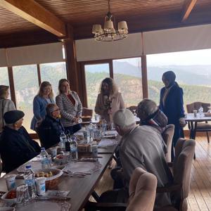 Denizli Valimiz Ömer Faruk ÇOŞKUN'un Eşi Sevilay COŞKUN ' un katılımlarıyla öğle yemeği programı düzenlenmiştir - fotoğraf 4