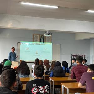 Giresun Üniversitesi öğrencilerine Evlilik Öncesi Eğitim ve Teknoloji Bağımlılığı konularında eğitim verildi - fotoğraf 2