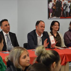“25 Kasım Kadına Yönelik Şiddette Karşı Uluslararası Mücadele Günü” Kapsamında “Şiddet ile Mücadele Eğitimi” Gerçekleştirildi - fotoğraf 5