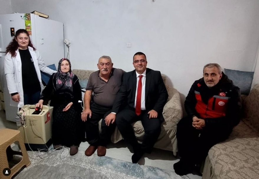 İl Müdür Yardımcımız Gökhan KESKİN ve personelimiz, Kıbrıs gazimiz Ruhi ACAR'ı ve ailesini ziyaret ettiler. 