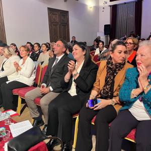 25 Kasım Kadına Yönelik Şiddetle Uluslararası Mücadele Günü Kapsamında “Farkındalık Konseri” Düzenlendi - fotoğraf 3