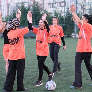 25 Kasım Kadına Yönelik Siddete Karşı Uluslararası Mücadele Günü kapsamında Futbol Maçı Etkinliği - fotoğraf 2