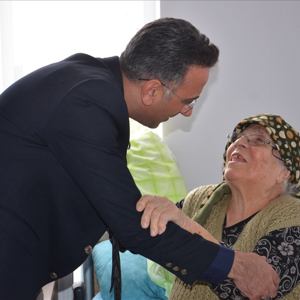 İl Müdürümüz Harun TOHUMCU Uzunköprü Çağlanur Uçar Yaşlı Bakım ve Rehabilitasyon Merkezi Müdürlüğünü Ziyaret Etti - fotoğraf 4