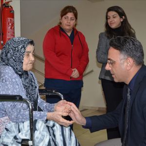 İl Müdürümüz Harun TOHUMCU Uzunköprü Süleybe Şefik Öztürk Huzurevi Müdürlüğünü Ziyaret Etti - fotoğraf 7