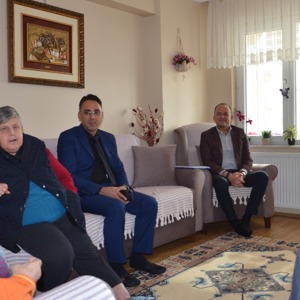 Karaca Ailesi Evlerinde Ziyaret Edildi - fotoğraf 1