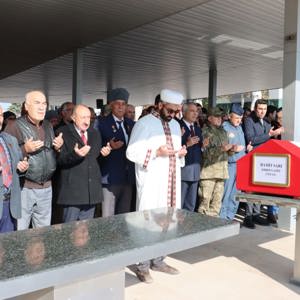 İL MÜDÜR VEKİLİMİZ CEVDET TATAR KIBRIS GAZİSİ HAMİT SARI'NIN CENAZE TÖRENİNE KATILDI - fotoğraf 1