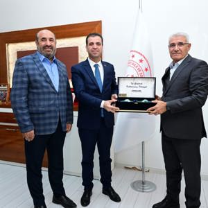 BAŞKAN GÜDER’DEN İL MÜDÜRÜMÜZE HAYIRLI OLSUN ZİYARETİ - fotoğraf 1