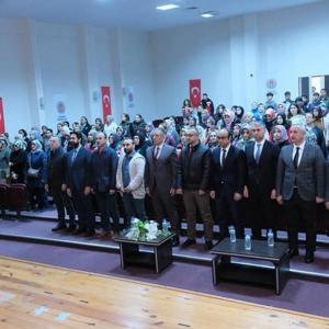 Sayın Bakanımız öncülüğünde Ailenin Desteklenmesi amacıyla tüm Türkiye’de AİLE SÖYLEŞİLERİ yapılıyor. - fotoğraf 1