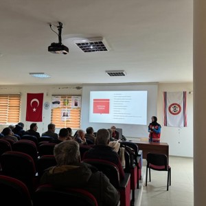 ‘DEPREM SONRASI TRAVMA’ EĞİTİMİ DÜZENLENDİ - fotoğraf 1