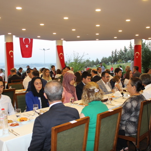 Adana Valiliğimiz Tarafından “19 Eylül Gaziler Günü” Kutlamaları Kapsamında Yemek Programı Düzenlendi - fotoğraf 15