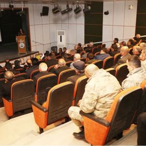 Müdürlüğümüze bağlı Adilcevaz Sosyal Hizmet Merkezi  tarafından, Ahlat ilçemizde ki Halk Eğitim Merkezinde, görevli muhtarlara, kurum amirlerine ve belediye personellerine "Kadına Yönelik Şiddetle Mücadele "konulu eğitim verildi. - fotoğraf 4