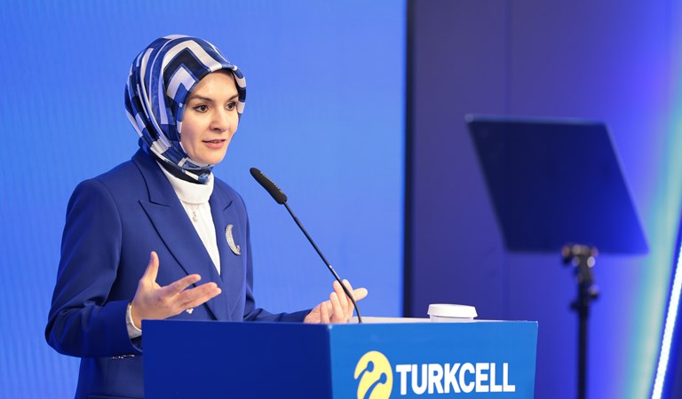 Aile ve Sosyal Hizmetler Bakanımız Göktaş, "Turkcell Geleceği Yazanlar Platformu 10. Yıl Etkinliği"ne Katıldı 