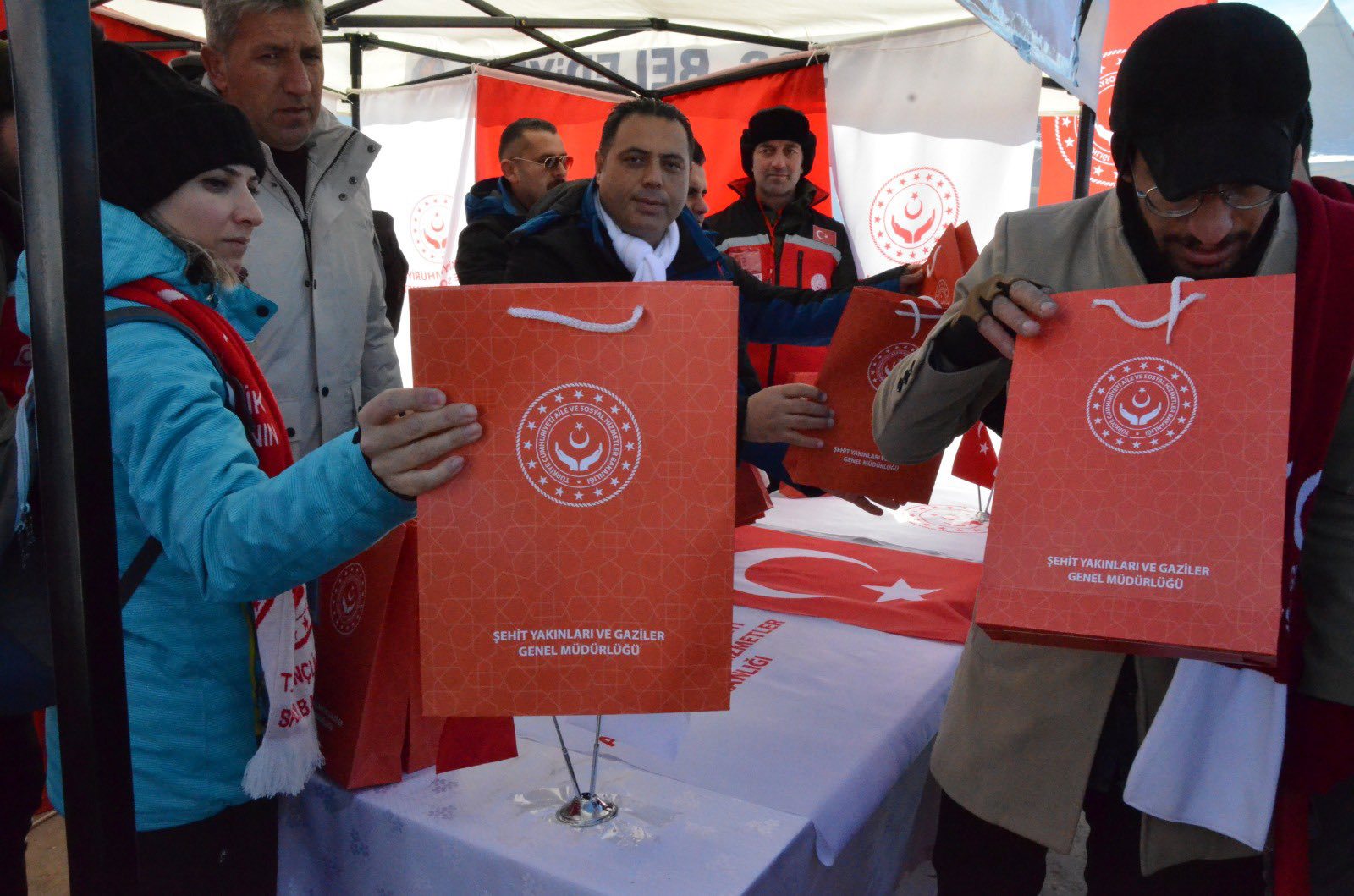 Sarıkamış Şehitlerimizi Rahmet Ve Minnetle Andık - fotoğraf 18