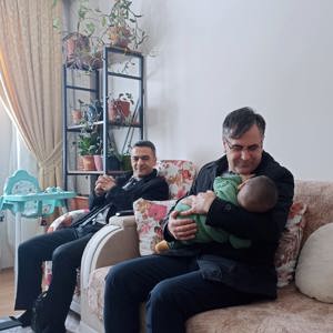 İl Müdürümüz Vefa Akdoğan ve İl Müdür Yardımcımız Kubilay Ataş, koruyucu ailemizi ziyaret ettiler. - fotoğraf 1